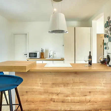 Holiday home Suncica